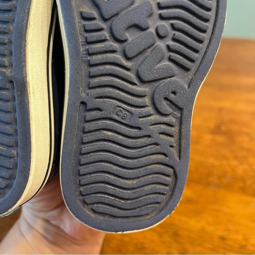 Native Miles Navy Perforated Slip-Ons shoes size 8 - Picture 11 of 11